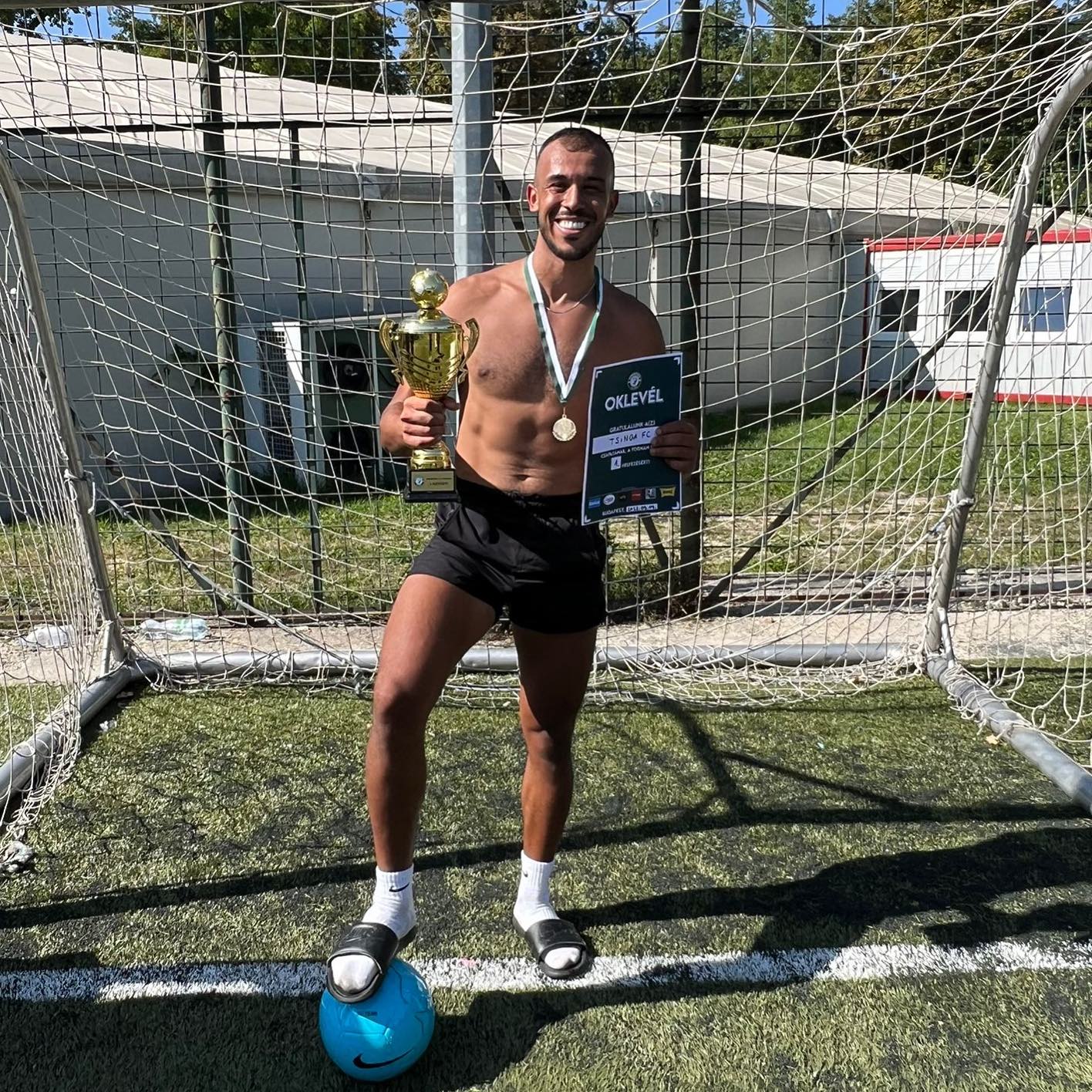 Anis Picture Trophy Anis Picture Trophy